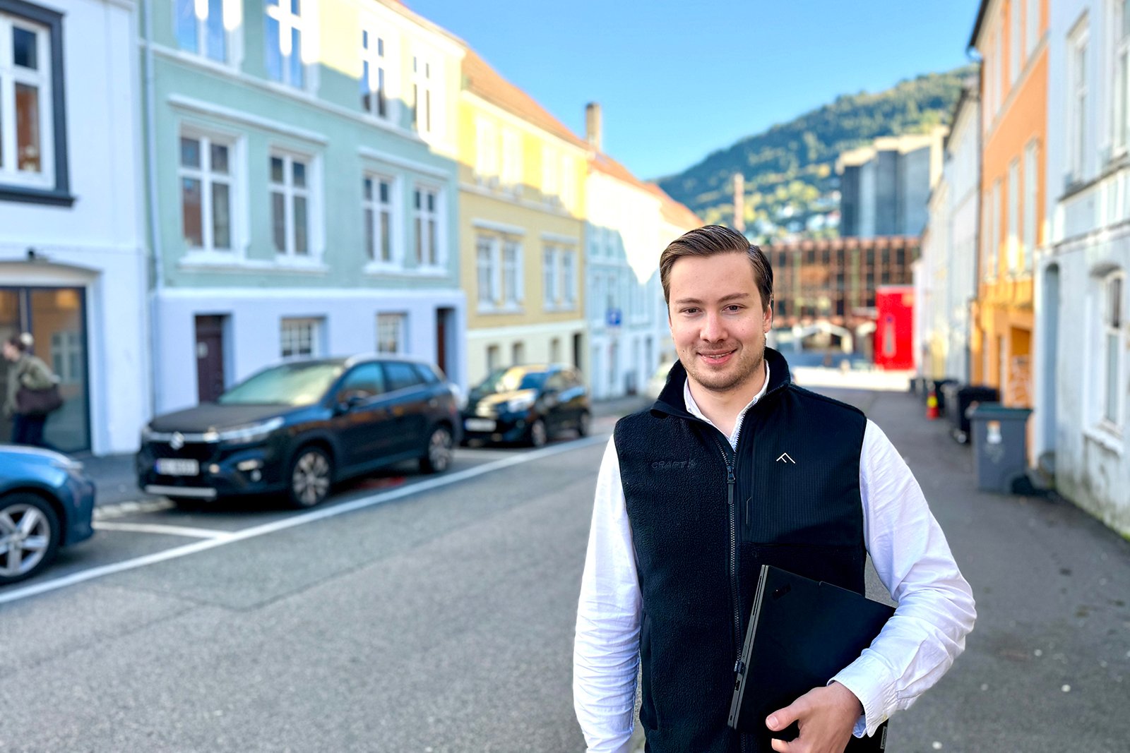 Forsikringsradgiver Preben i gate i Bergen Forsikringsradgiver Preben i gate i Bergen